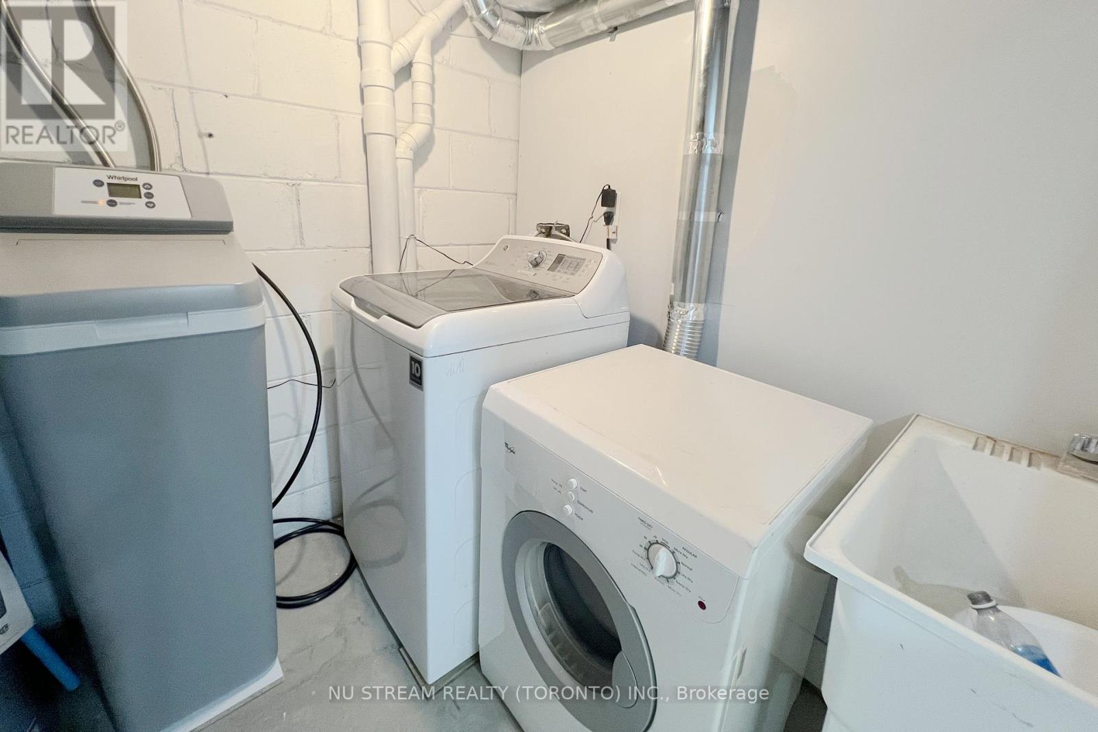 Photo 18 of Basement 332 Taylor Mills Drive S, Richmond Hill ON