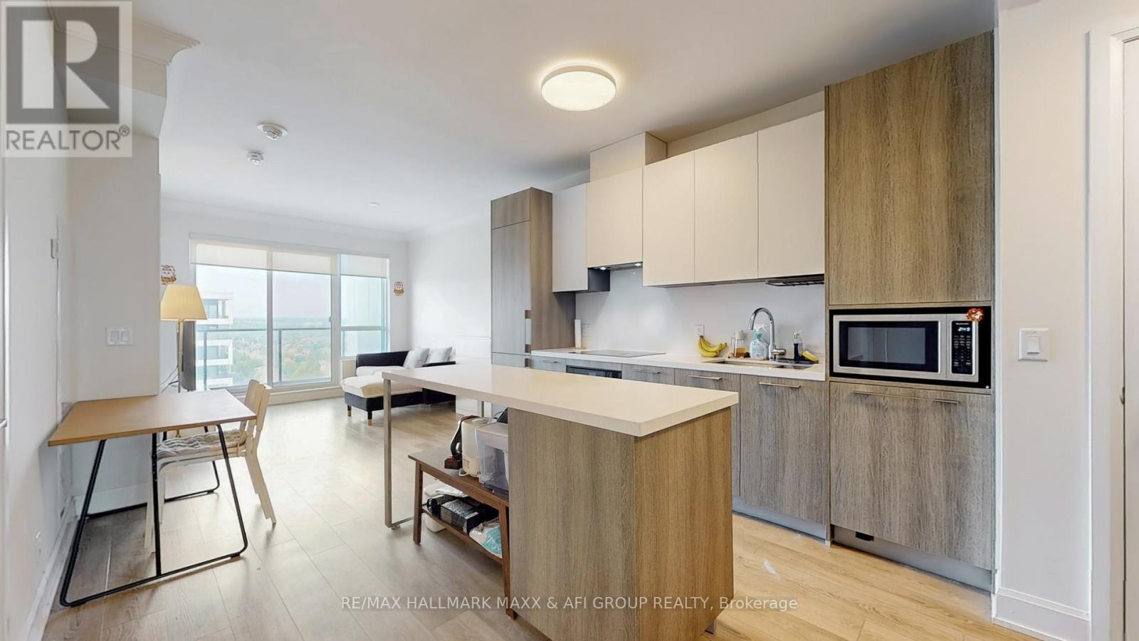 Photo 12 of 2209 8 Water Walk Drive, Markham ON
