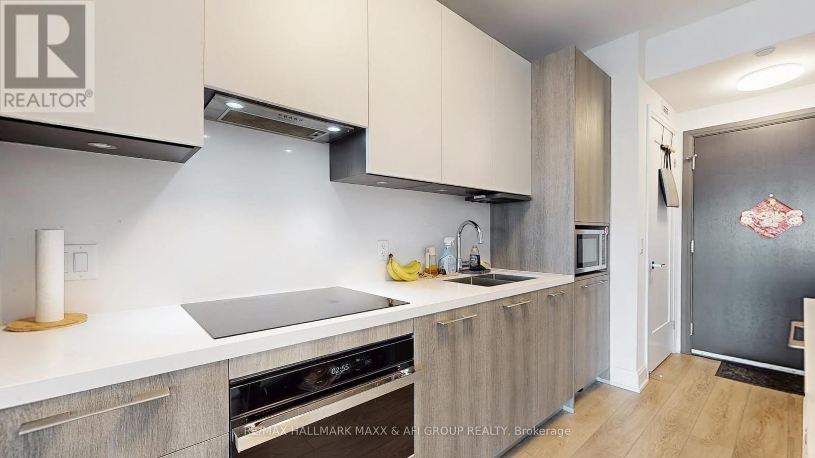 Photo 14 of 2209 8 Water Walk Drive, Markham ON