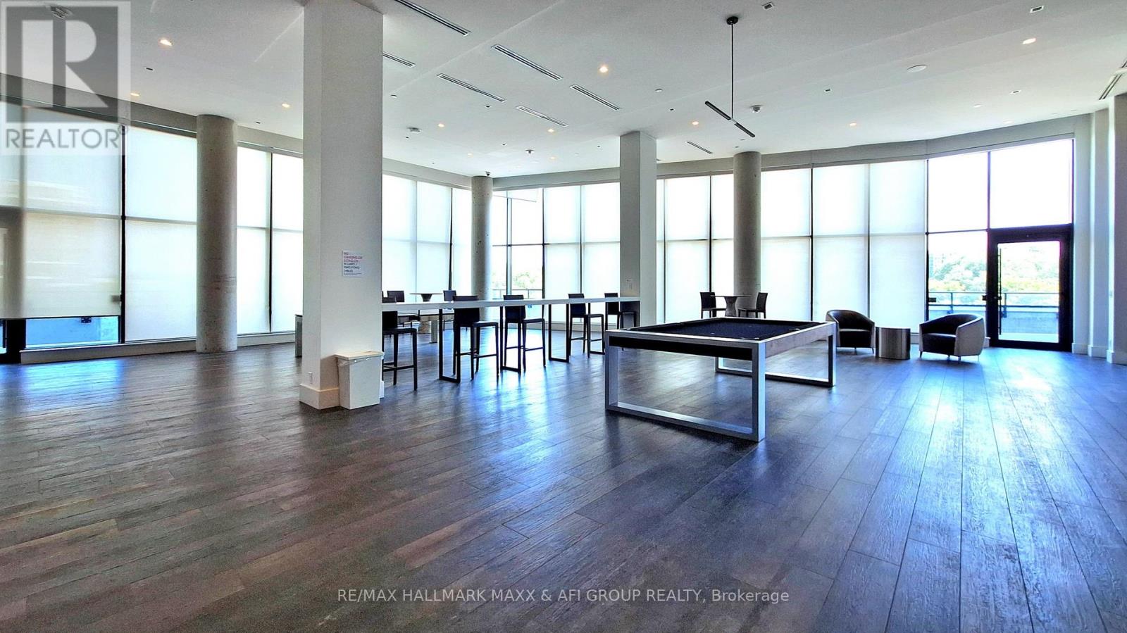 Photo 34 of 2209 8 Water Walk Drive, Markham ON
