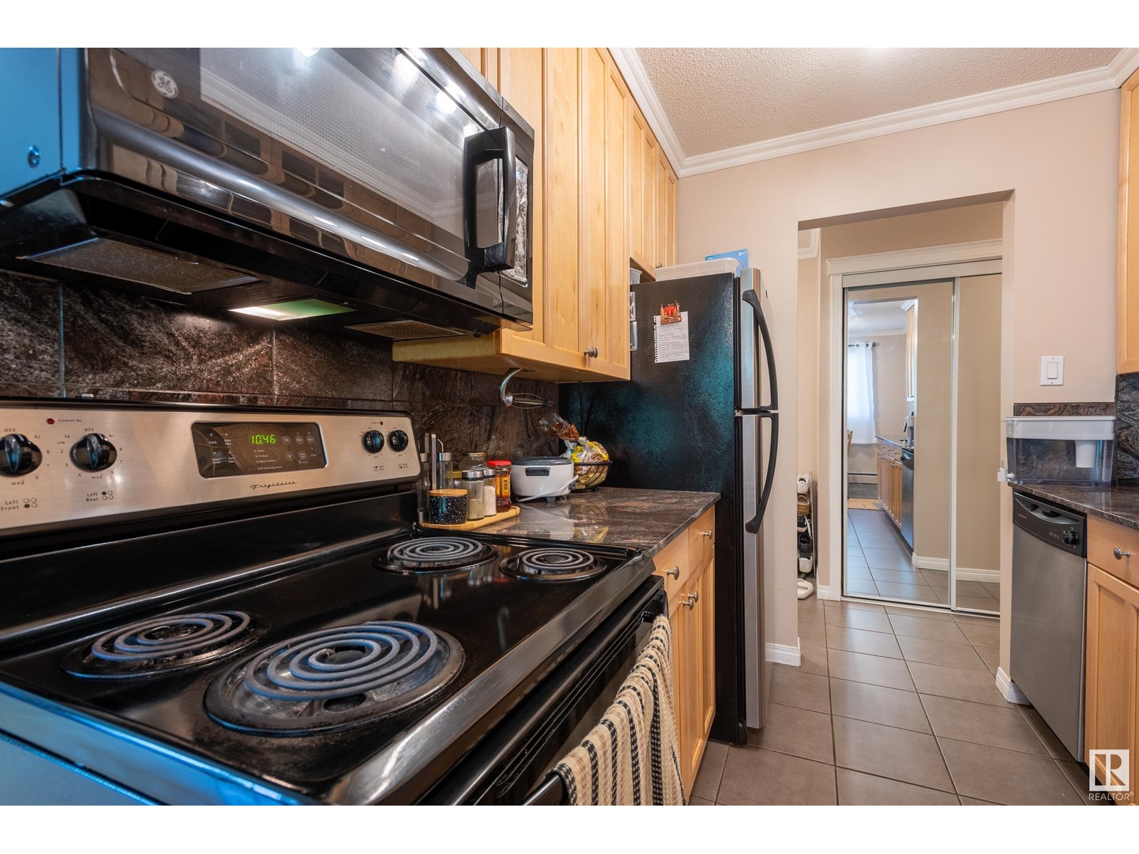 Photo 10 of 404 9925 83 Av Nw, Edmonton AB