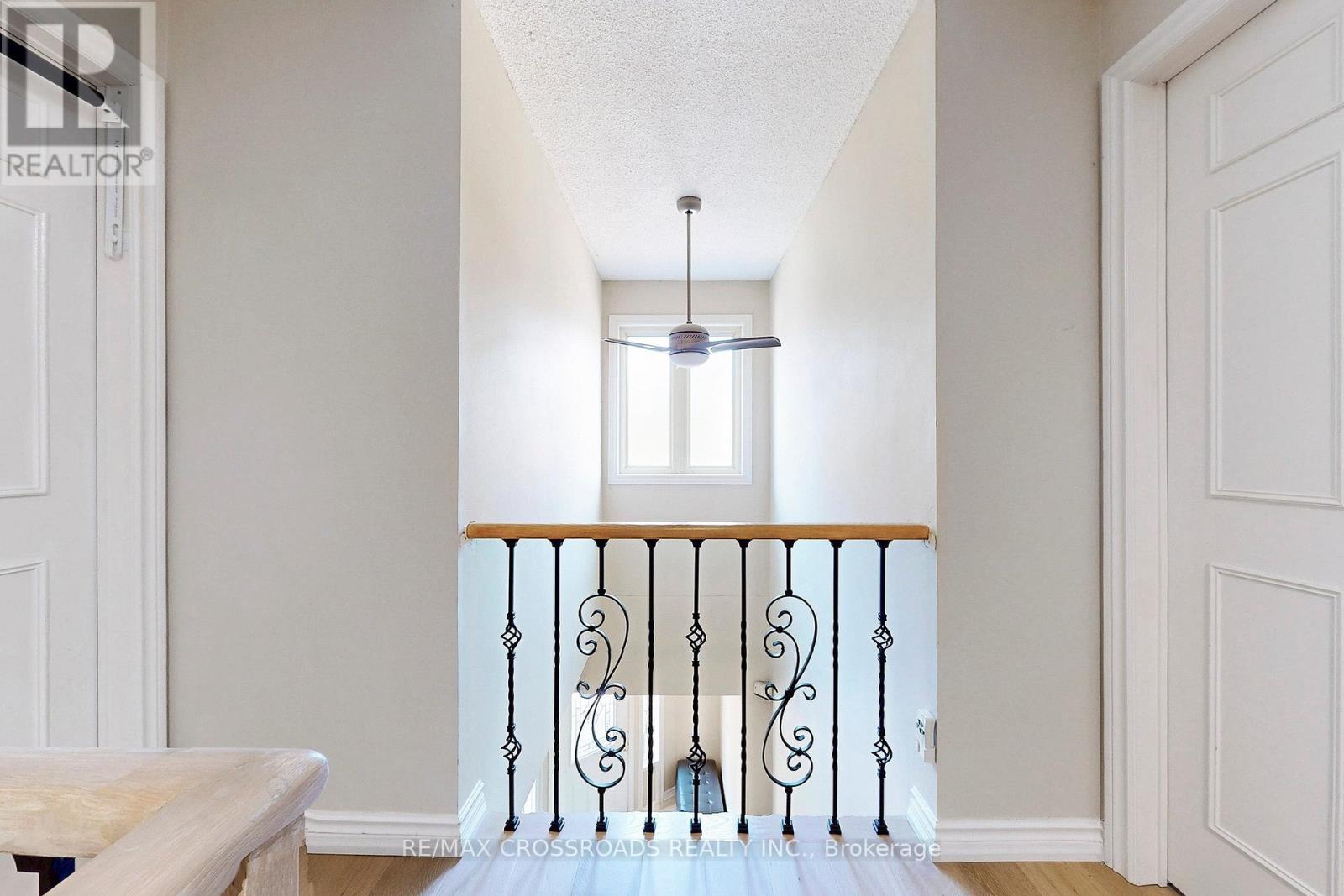 Photo 21 of 63 Baynards Lane, Richmond Hill ON