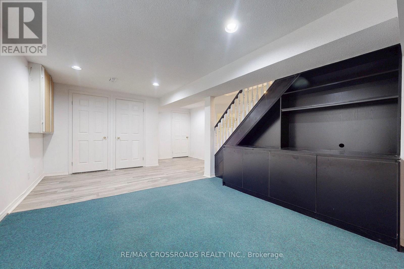 Photo 47 of 63 Baynards Lane, Richmond Hill ON