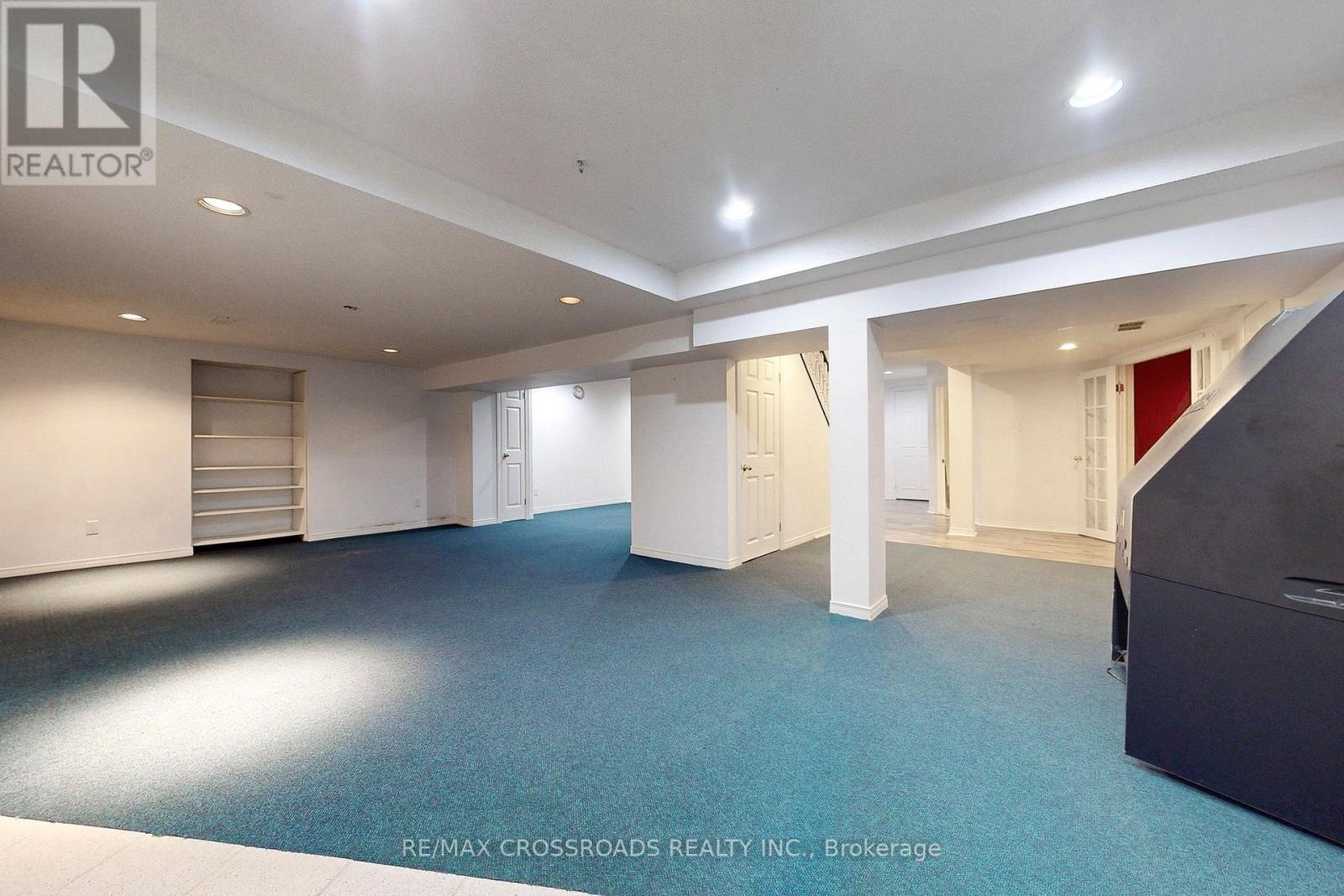 Photo 50 of 63 Baynards Lane, Richmond Hill ON