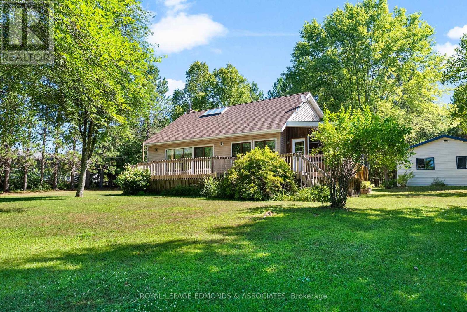 Photo 11 of 36 Crescent Drive, Brudenell Lyndoch And Raglan ON