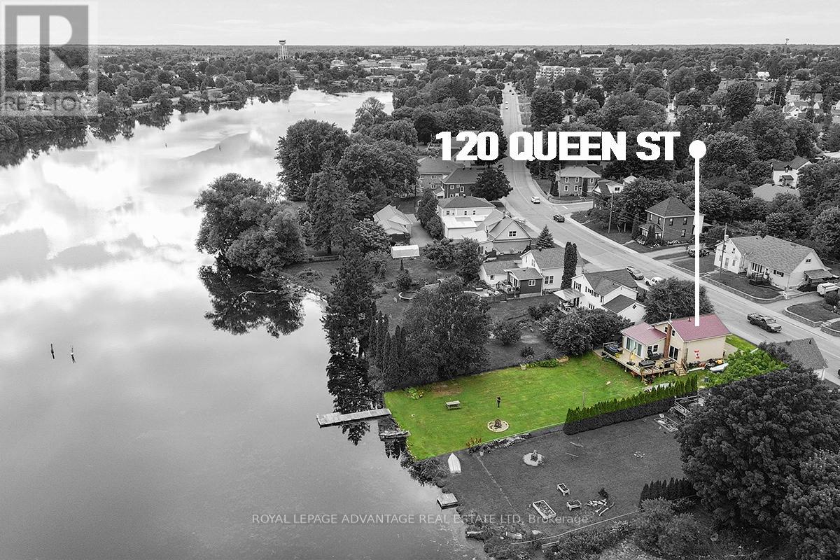Photo 34 of 120 Queen Street, Smiths Falls ON