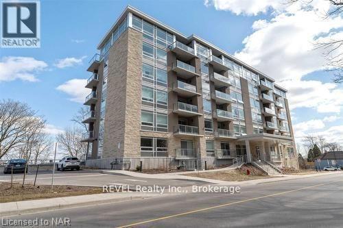 Photo 1 of 407 479 Charlton Ave Avenue E, Hamilton ON