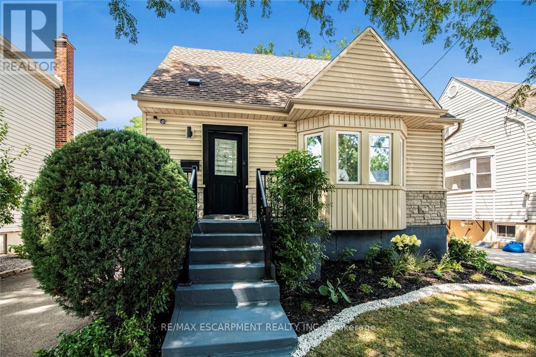 Photo 33 of 140 East 35th Street, Hamilton ON