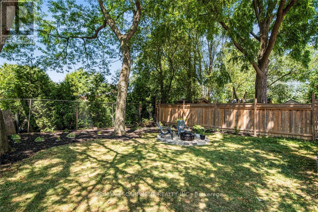 Photo 32 of 140 East 35th Street, Hamilton ON