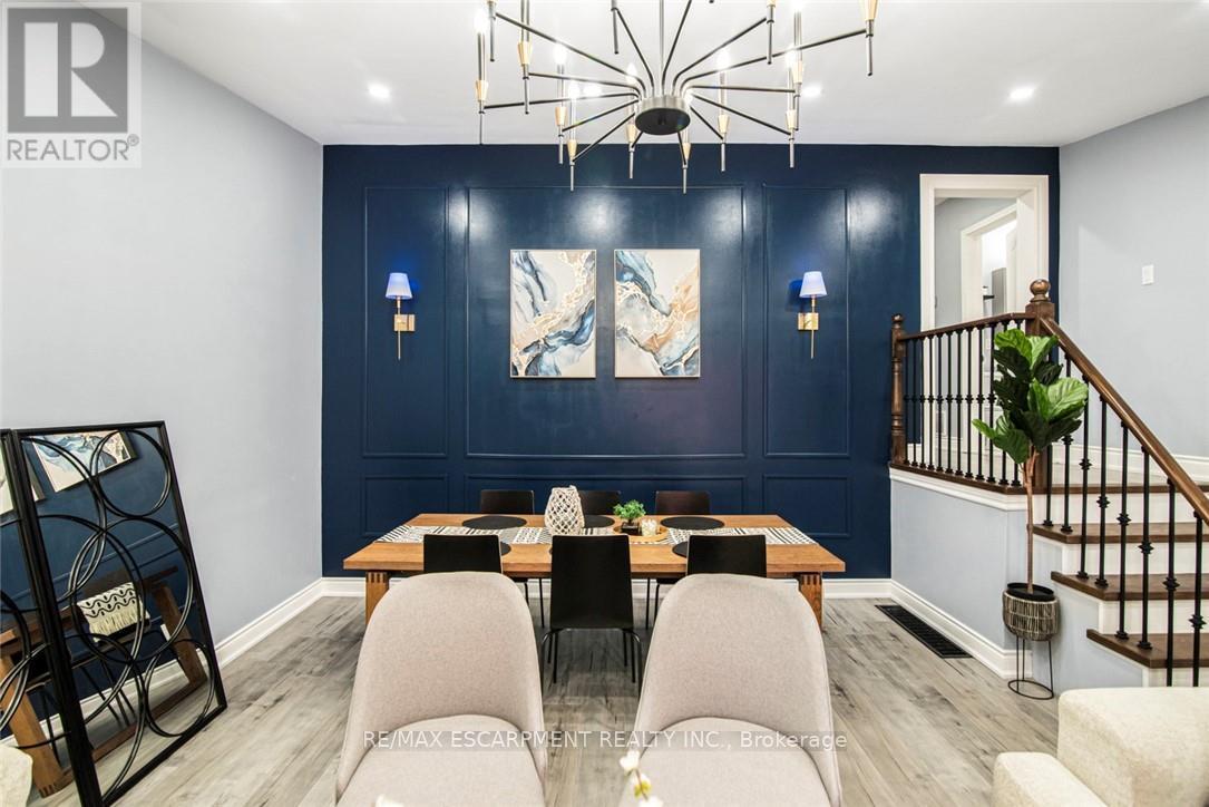 Photo 5 of 140 East 35th Street, Hamilton ON