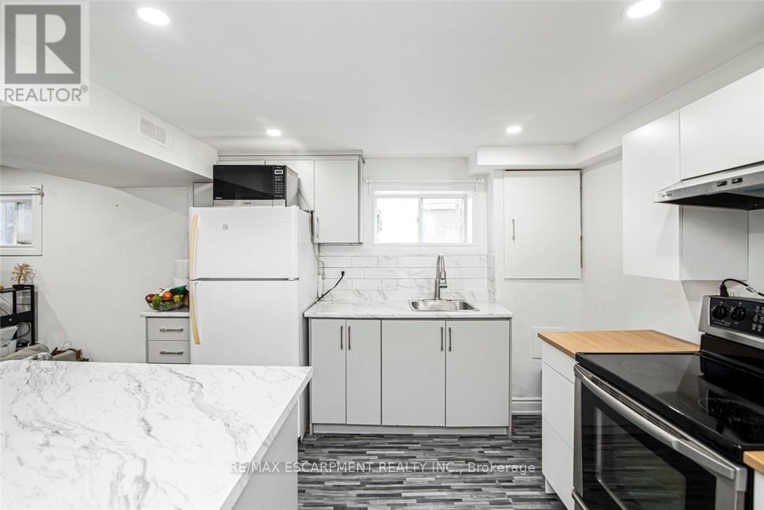 Photo 25 of 140 East 35th Street, Hamilton ON