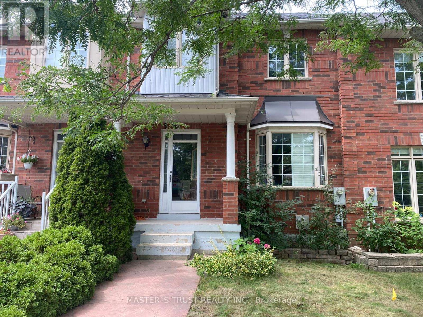 Photo 11 of 42 Catalina Crescent, Richmond Hill ON