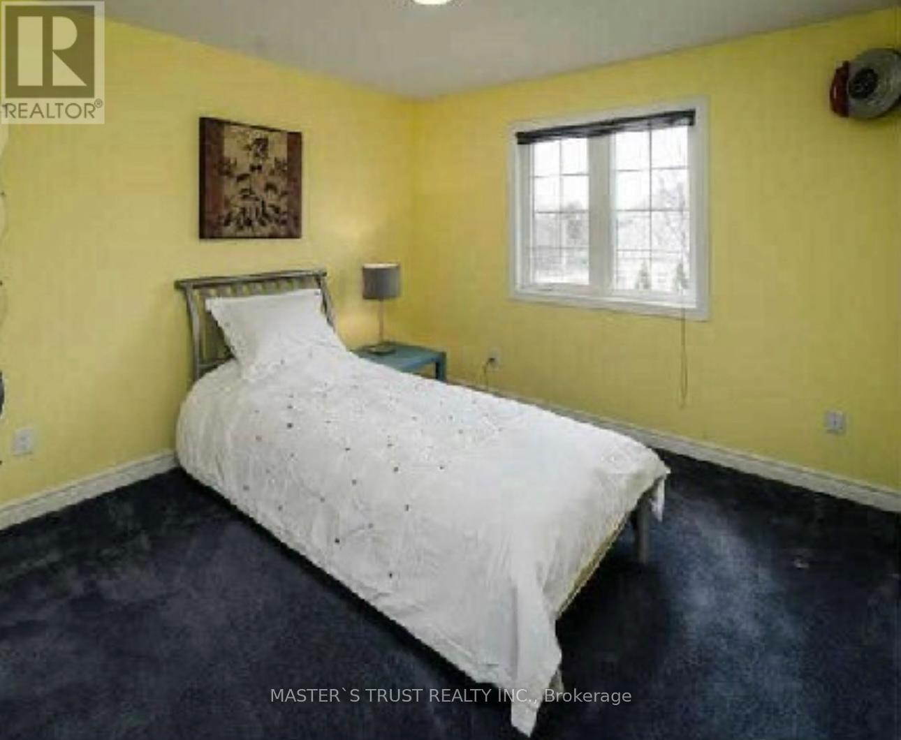 Photo 9 of 42 Catalina Crescent, Richmond Hill ON