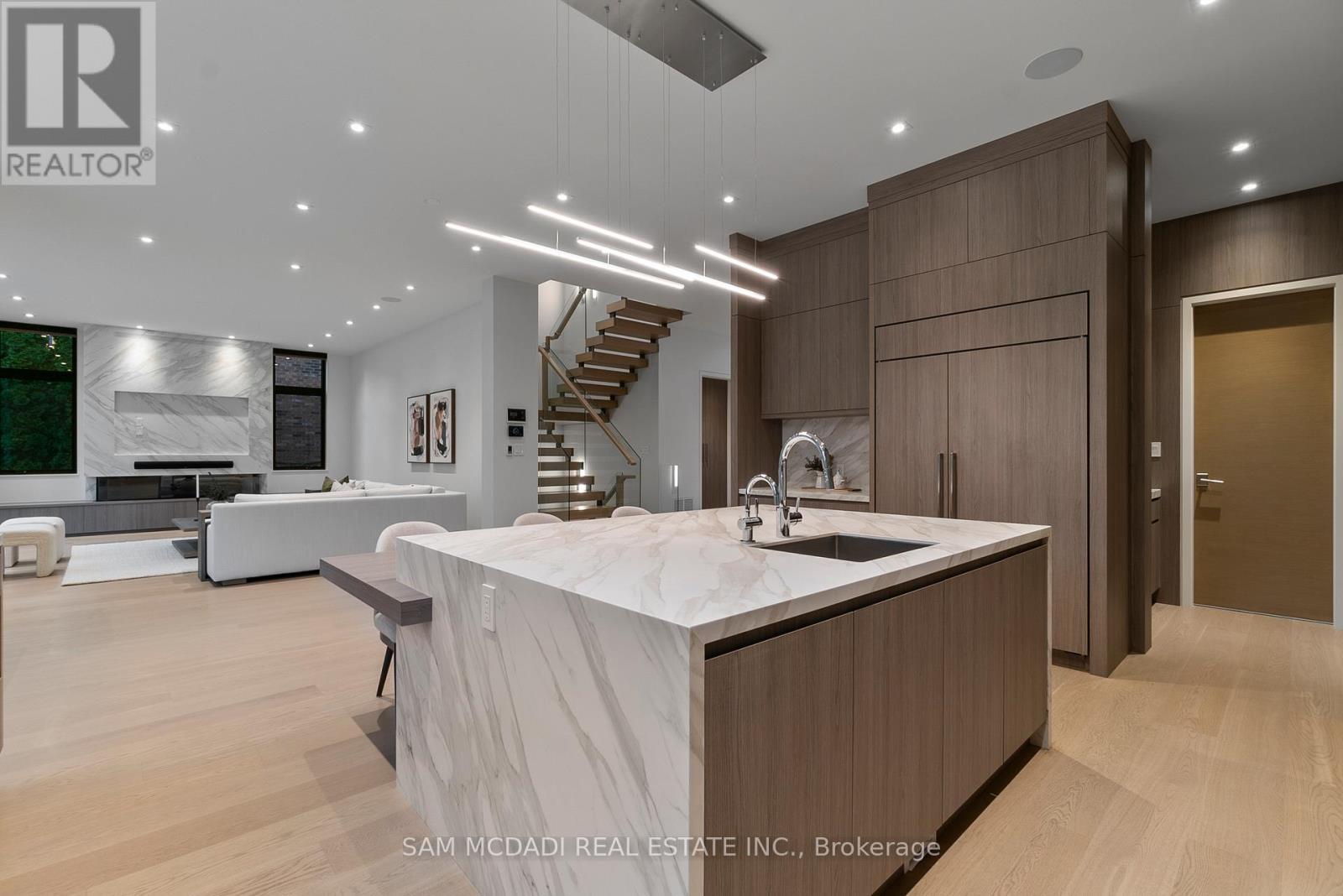 Photo 18 of 1222 Mississauga Road, Mississauga ON