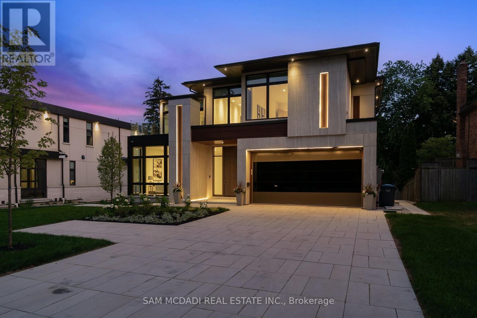 Photo 2 of 1222 Mississauga Road, Mississauga ON