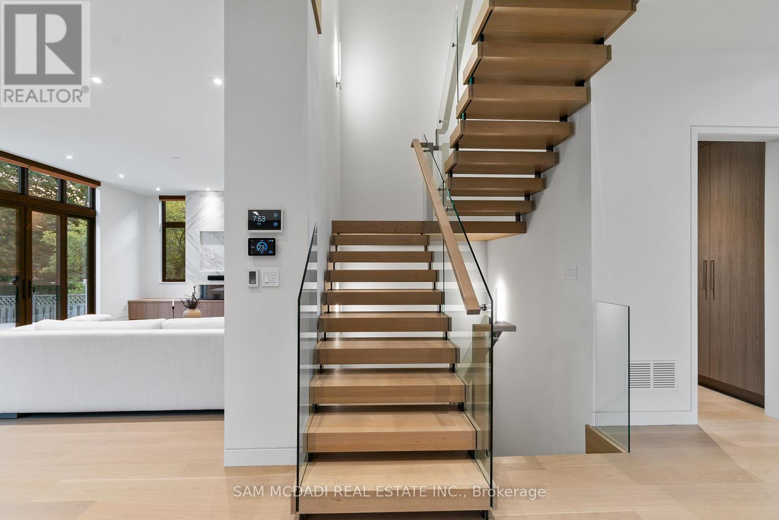 Photo 23 of 1222 Mississauga Road, Mississauga ON