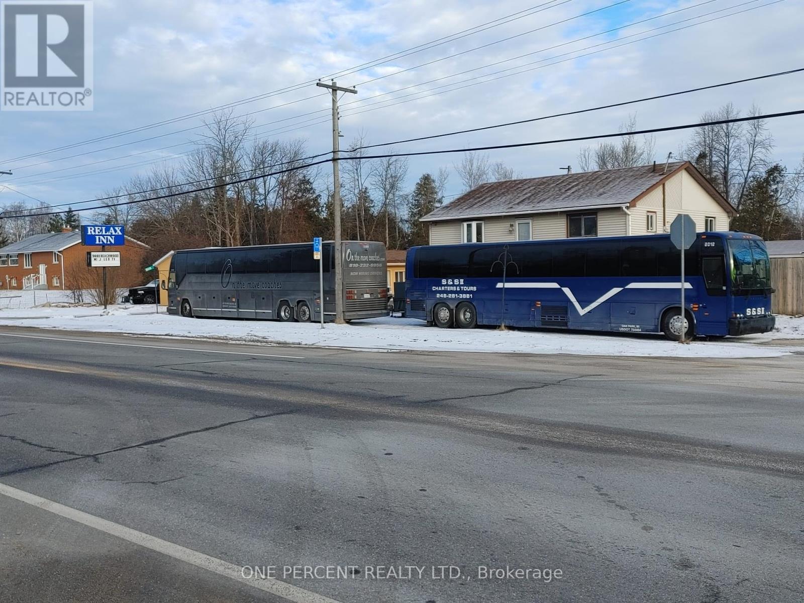 Photo 4 of 9448 Beachwood Road N, Collingwood ON