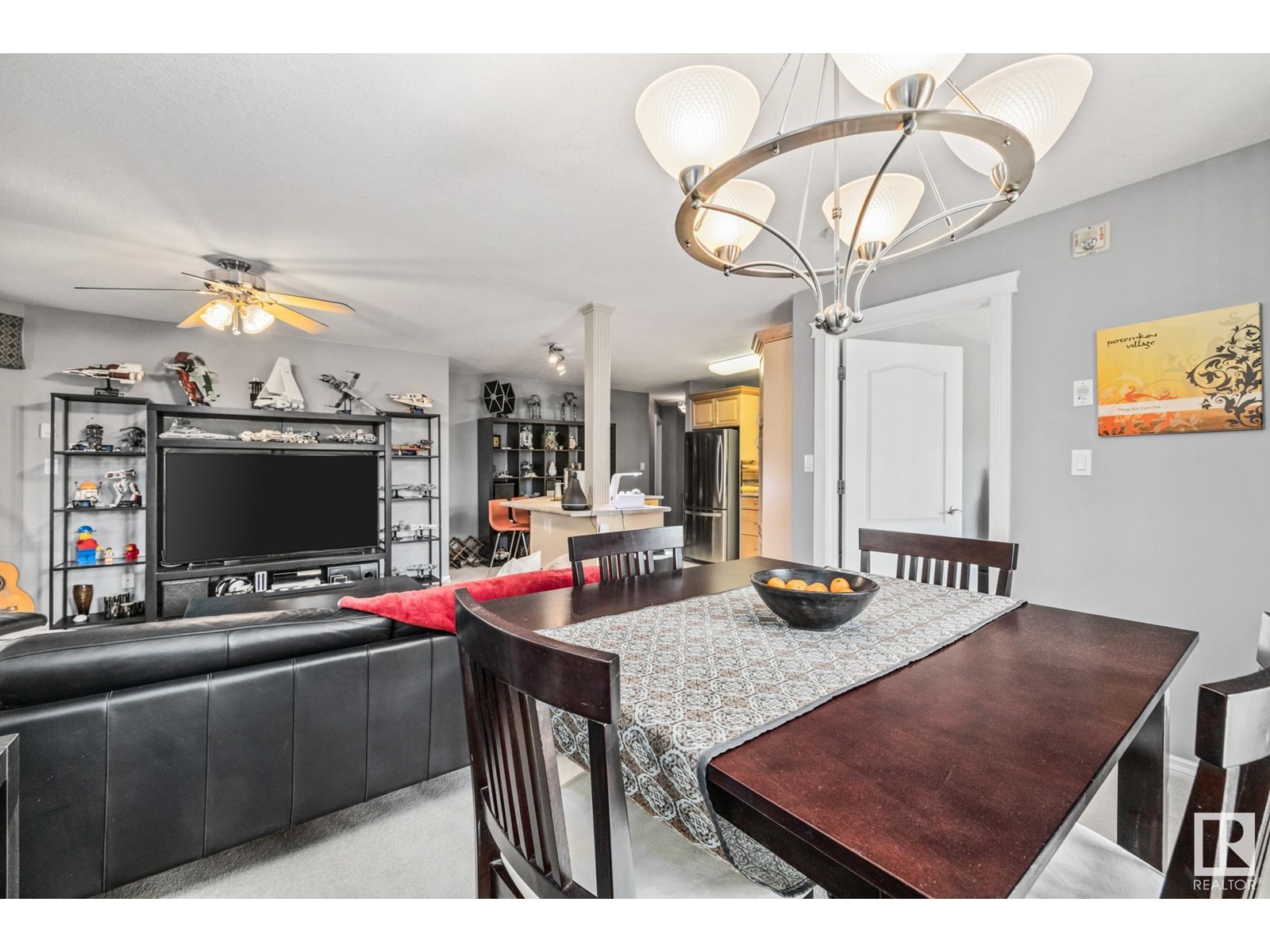 Photo 12 of 107 6708 90 Av Nw, Edmonton AB