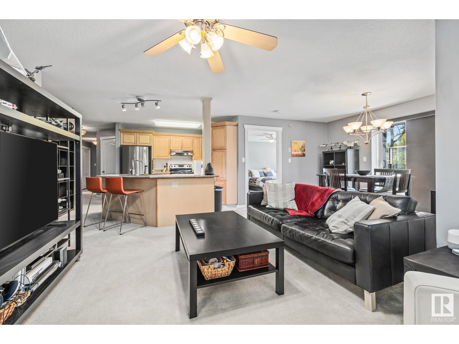 Photo 3 of 107 6708 90 Av Nw, Edmonton AB