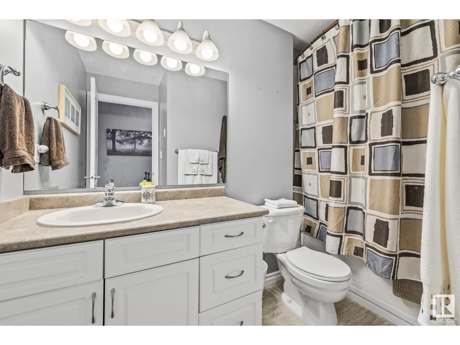 Photo 16 of 107 6708 90 Av Nw, Edmonton AB
