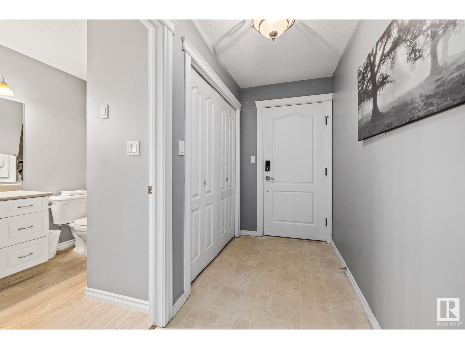 Photo 6 of 107 6708 90 Av Nw, Edmonton AB