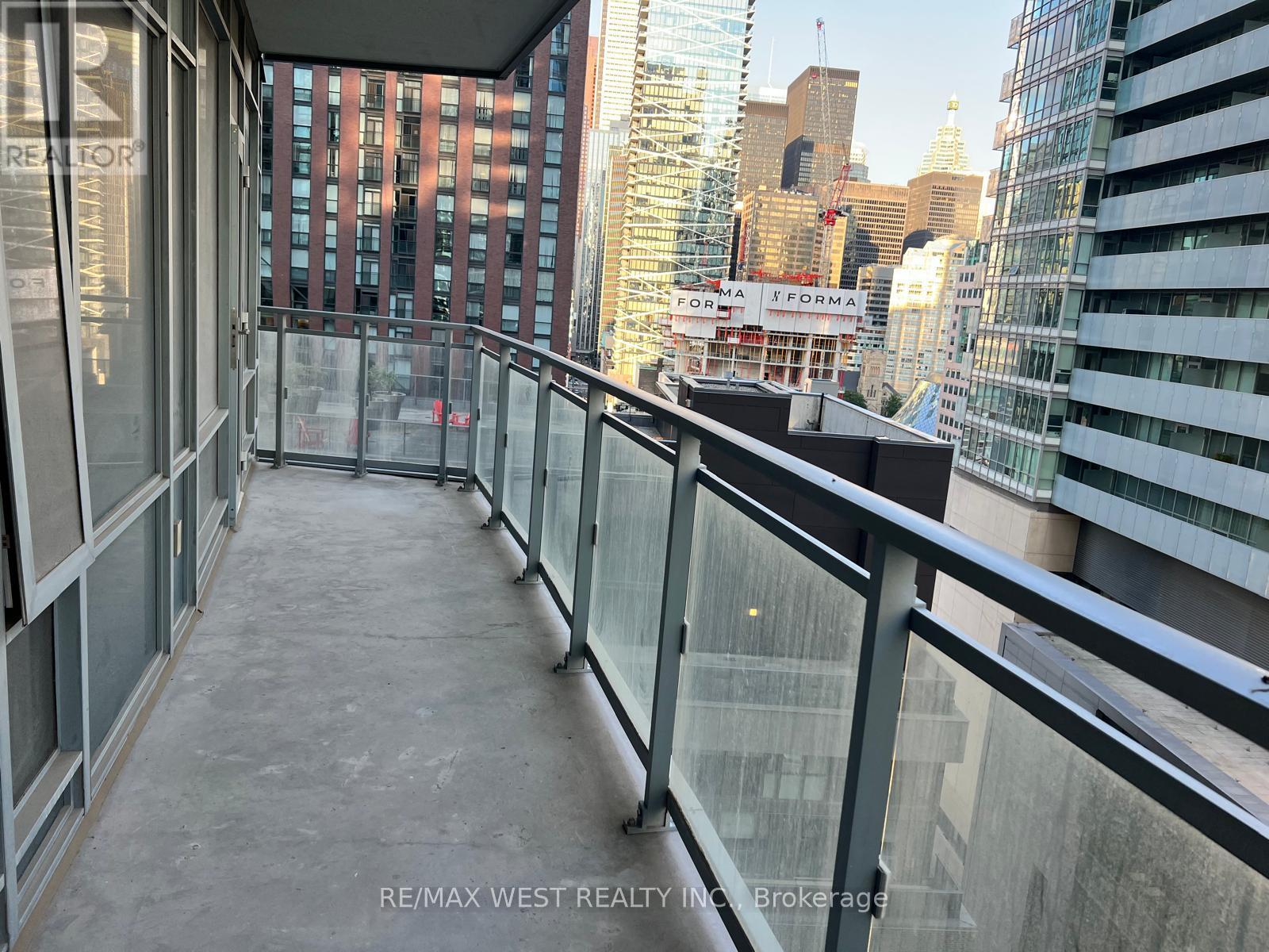 Photo 3 of 1209 21 Widmer Street, Toronto ON
