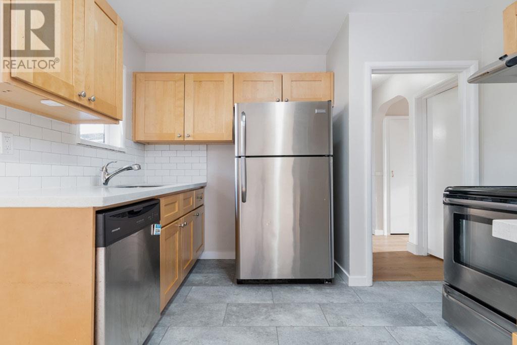 Photo 12 of 57 E 63rd Avenue, Vancouver BC
