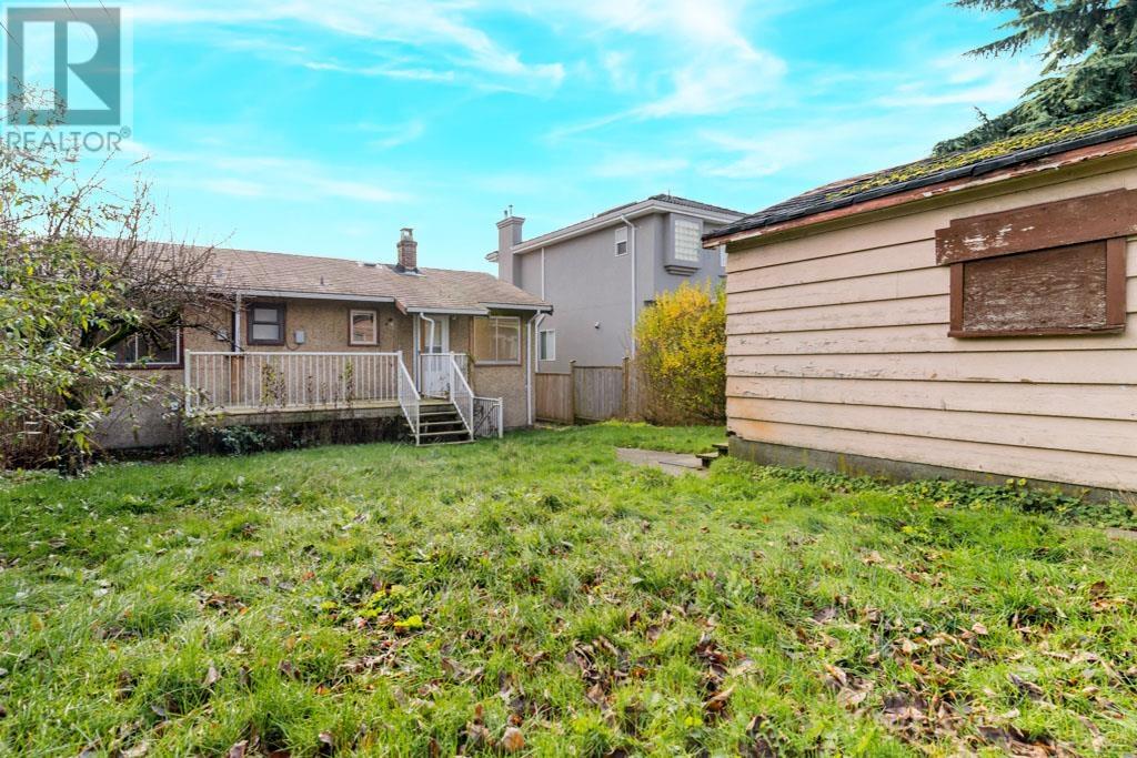 Photo 15 of 57 E 63rd Avenue, Vancouver BC