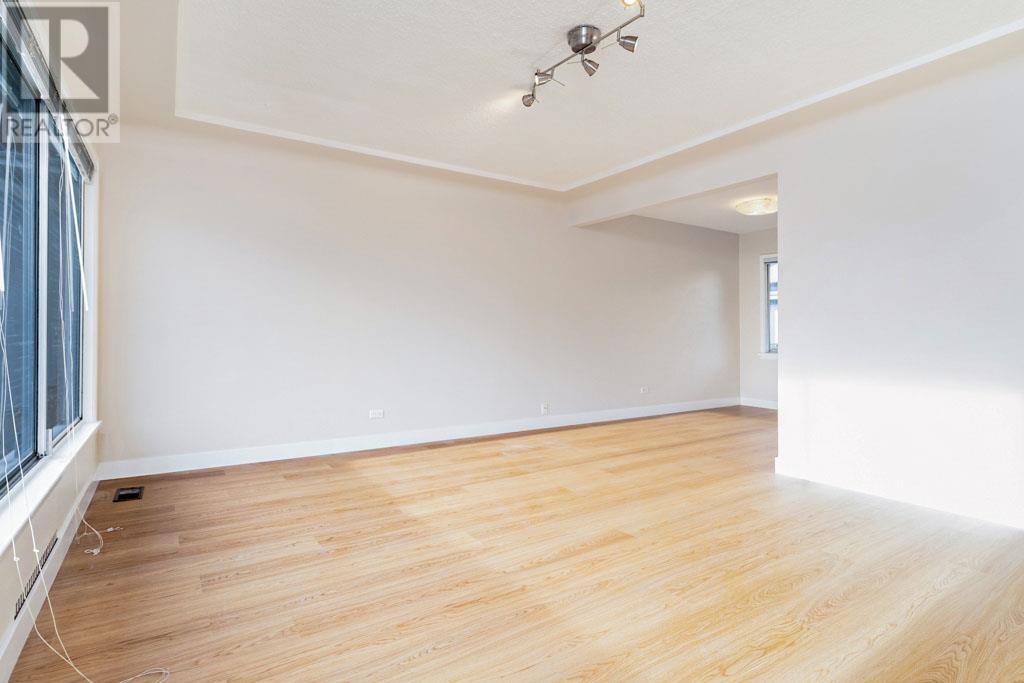 Photo 8 of 57 E 63rd Avenue, Vancouver BC