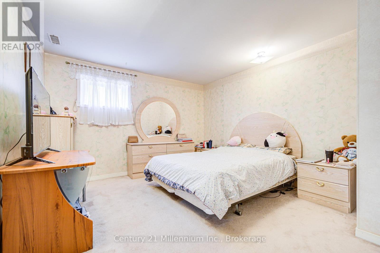 Photo 32 of 9 Thane Court, Toronto ON