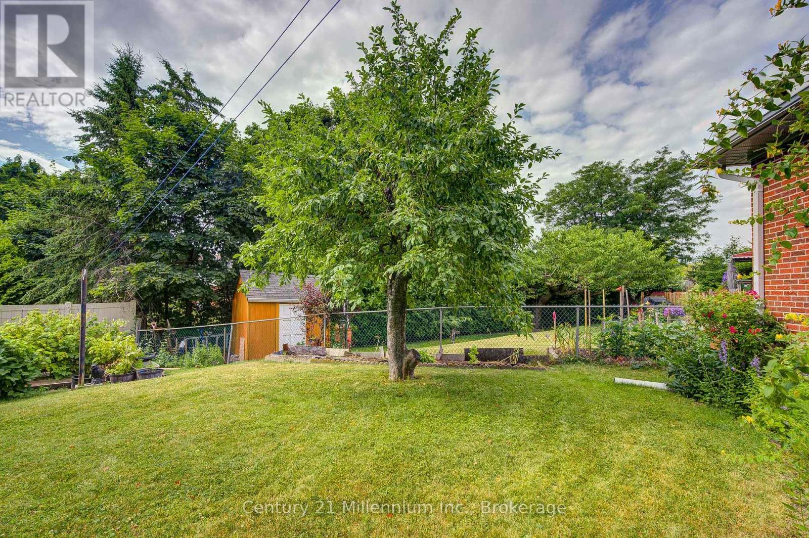 Photo 40 of 9 Thane Court, Toronto ON