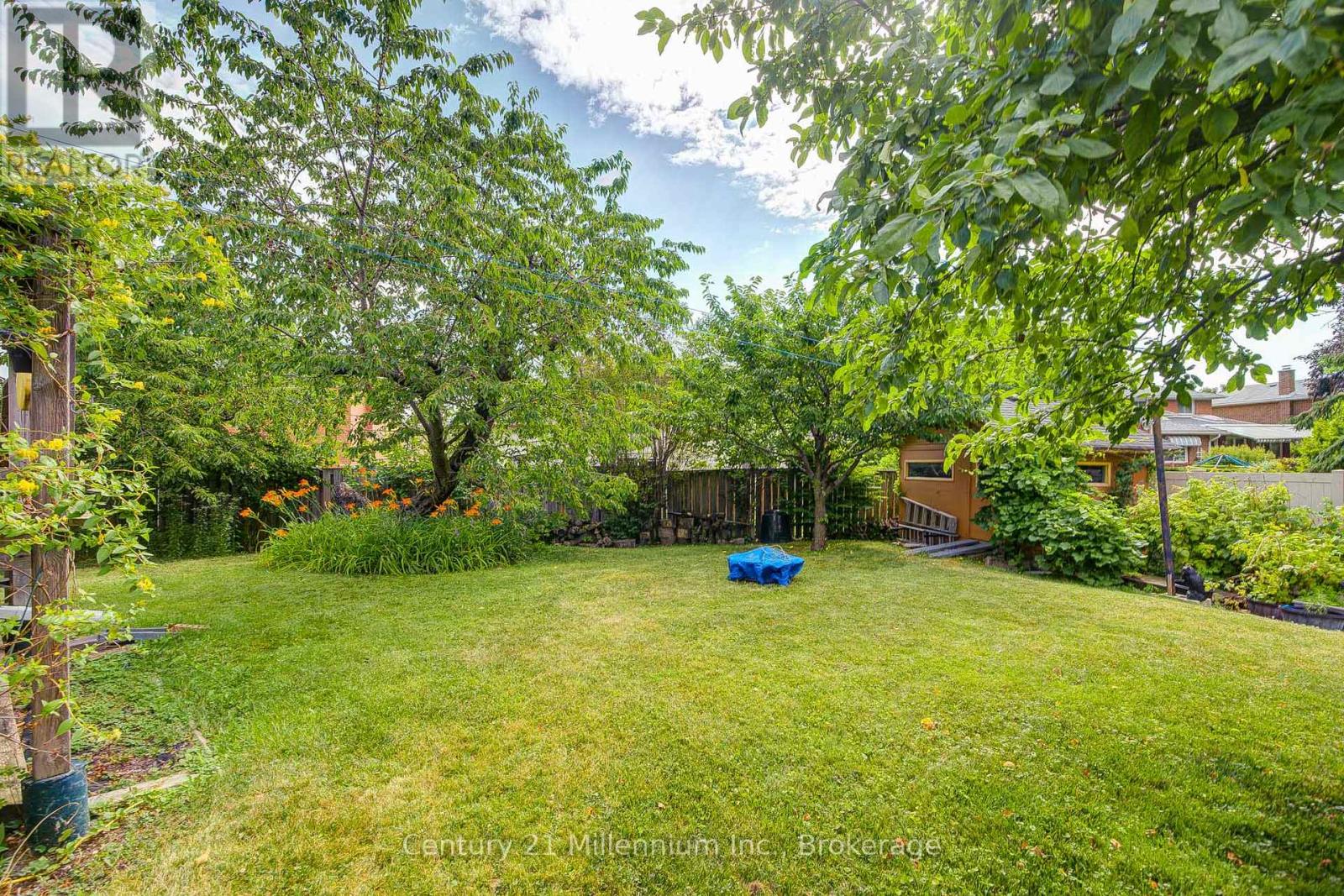 Photo 41 of 9 Thane Court, Toronto ON