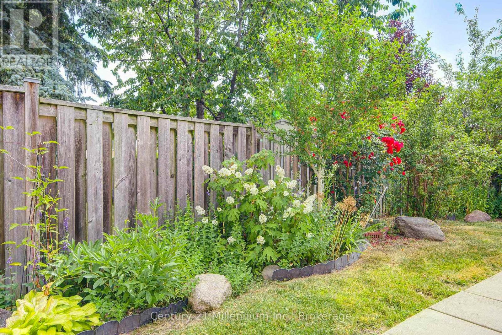 Photo 42 of 9 Thane Court, Toronto ON