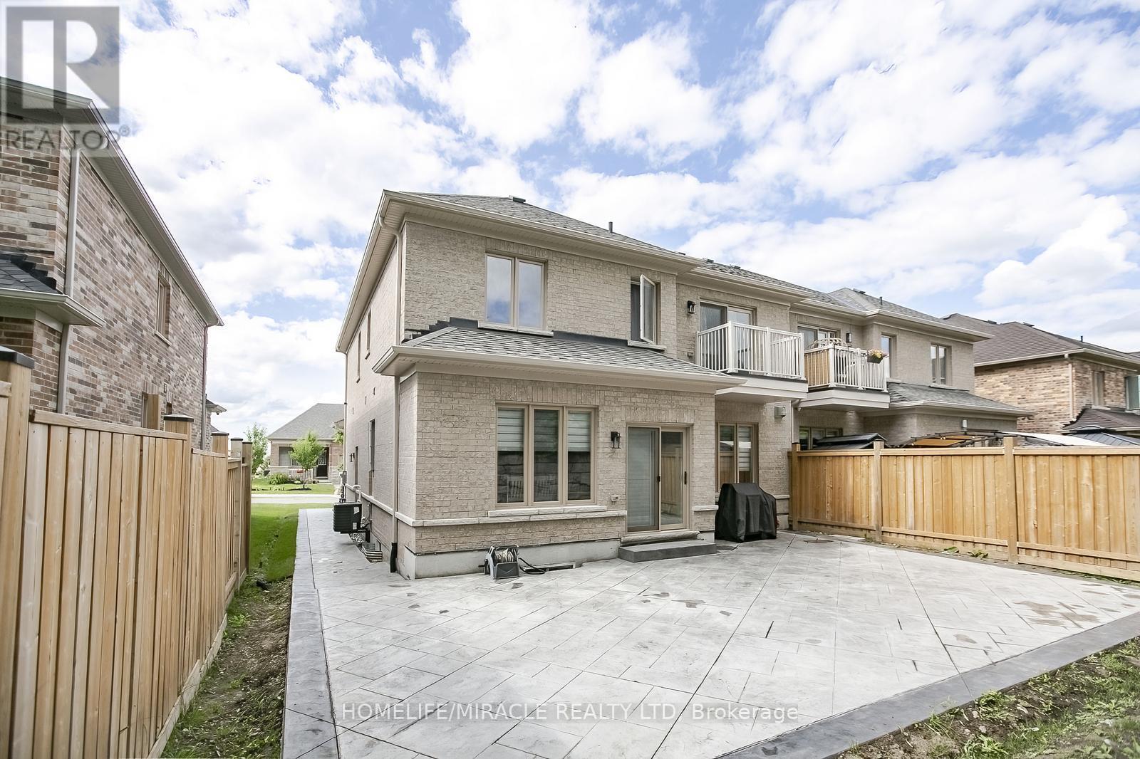 Photo 49 of 131 Kingsmere Crescent, New Tecumseth ON