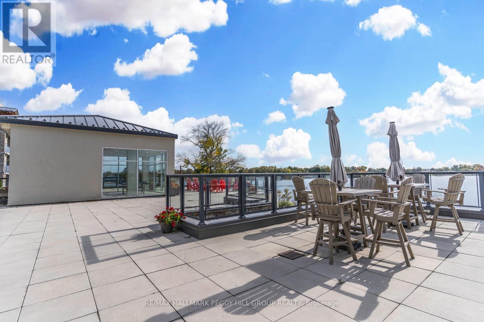 Photo 10 of 604 80 Orchard Point Road, Orillia ON