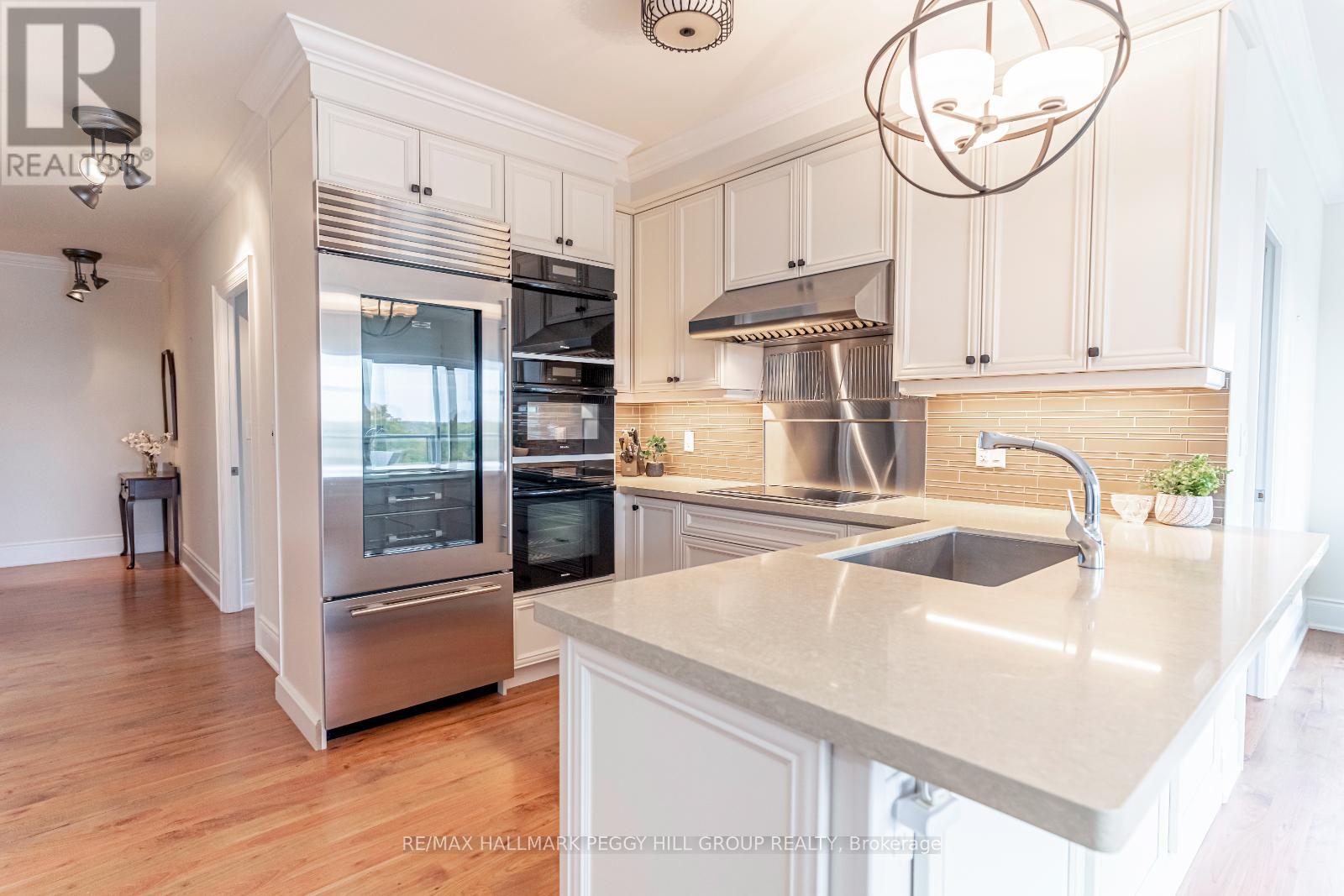 Photo 11 of 604 80 Orchard Point Road, Orillia ON
