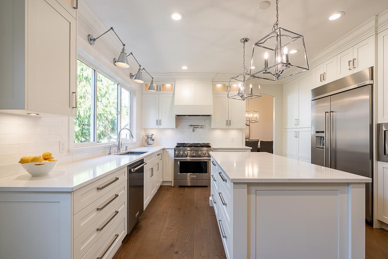Photo 12 of 15585 37 Avenue, Surrey BC