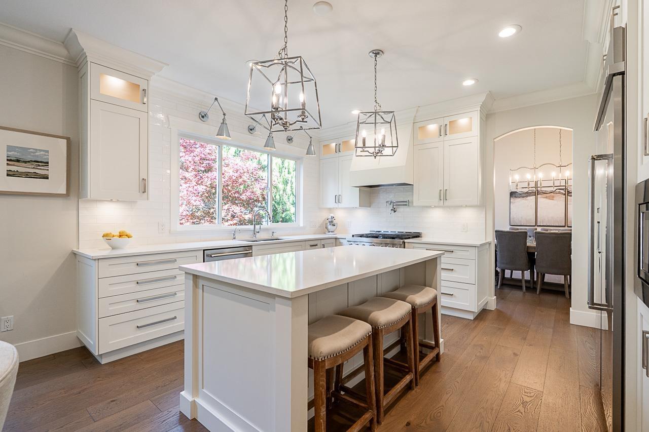 Photo 13 of 15585 37 Avenue, Surrey BC