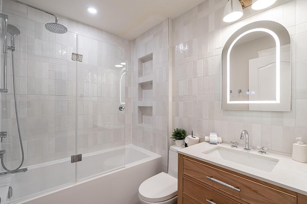 Photo 30 of 15585 37 Avenue, Surrey BC