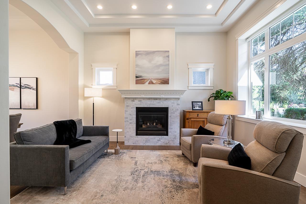 Photo 4 of 15585 37 Avenue, Surrey BC