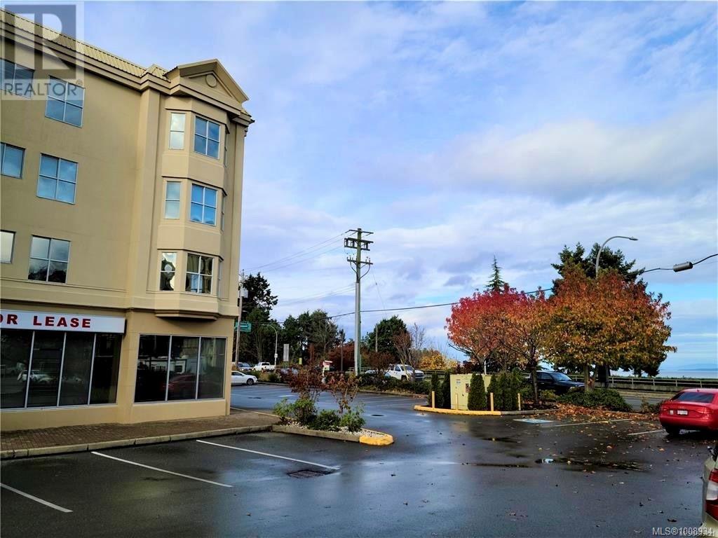 Photo 6 of 406 220 Island Hwy W, Parksville BC