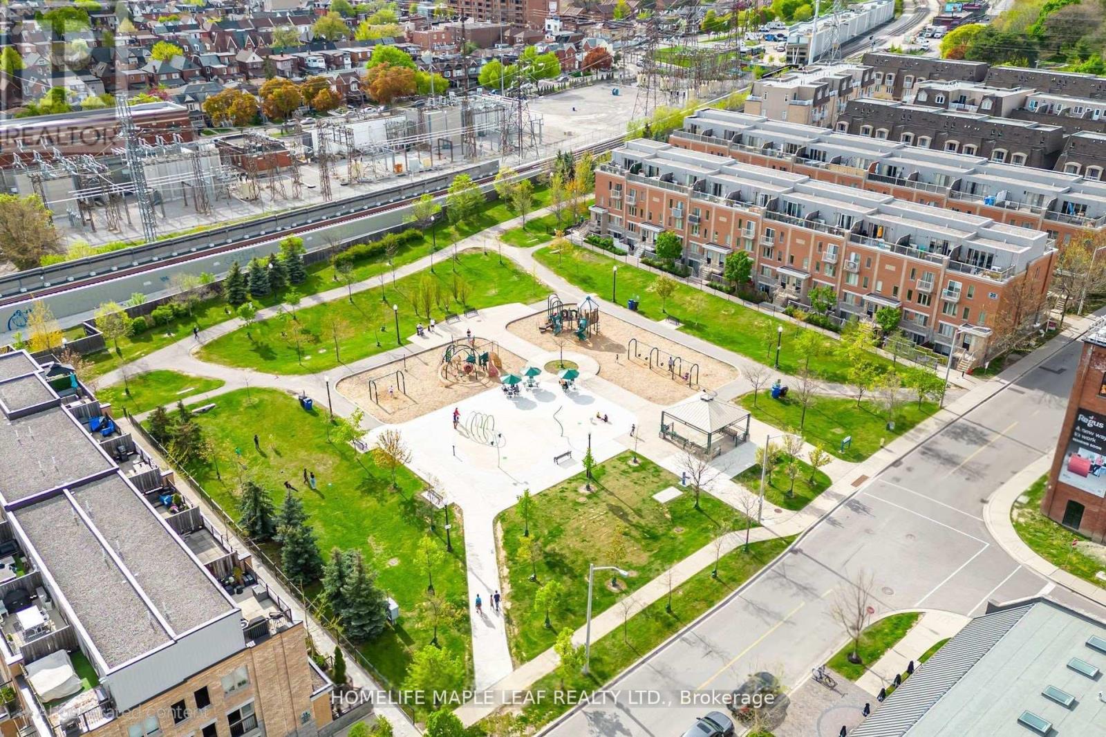 Photo 8 of 120 20 Foundry Avenue, Toronto ON
