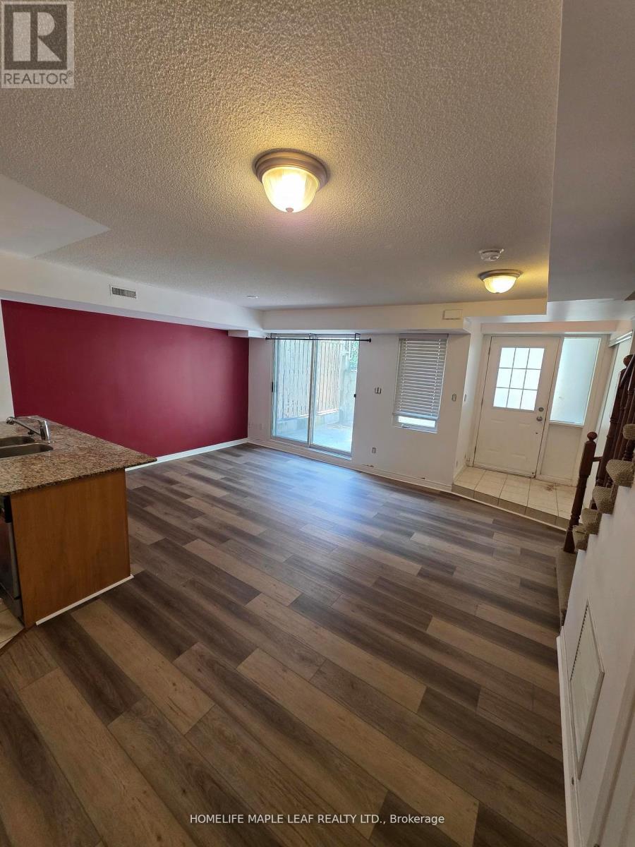 Photo 13 of 120 20 Foundry Avenue, Toronto ON