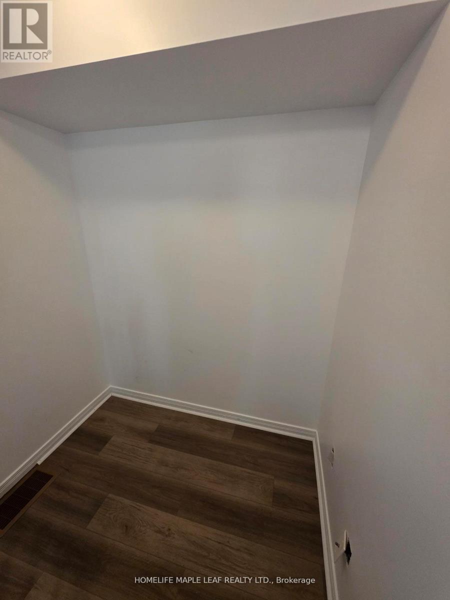 Photo 4 of 120 20 Foundry Avenue, Toronto ON