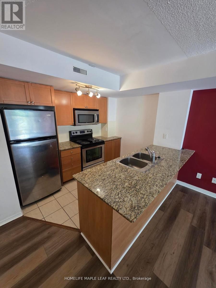 Photo 14 of 120 20 Foundry Avenue, Toronto ON
