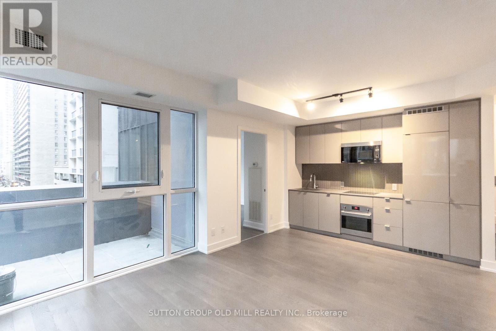 Photo 7 of 501 7 Grenville Street, Toronto ON