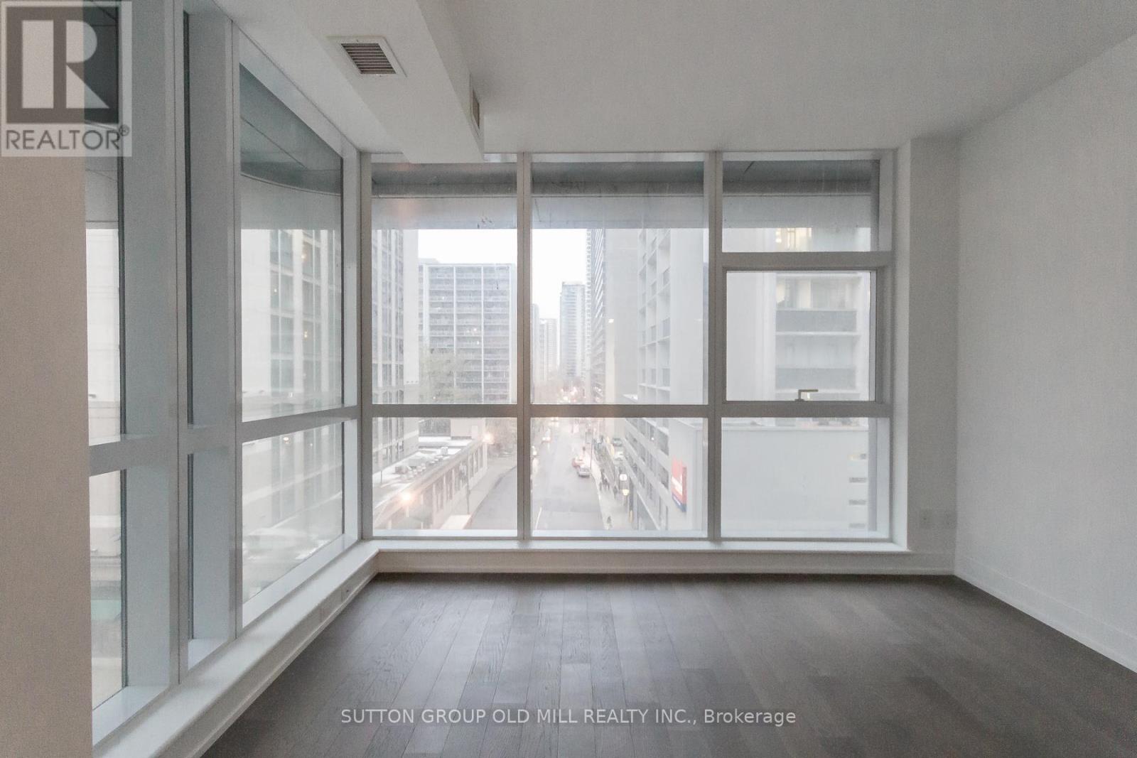 Photo 5 of 501 7 Grenville Street, Toronto ON