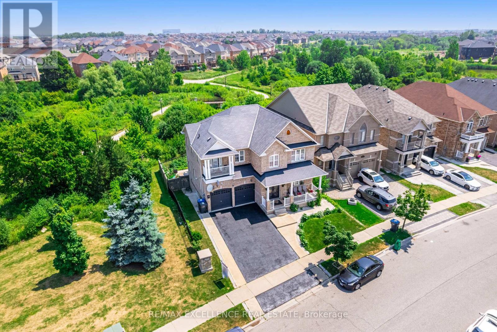 Photo 49 of 73 Gardenbrooke Trail, Brampton ON