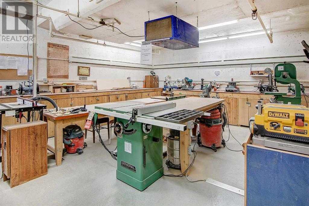 Single Family House for Sale in   Tuscany Springs Boulevard NW Tuscany Calgary 