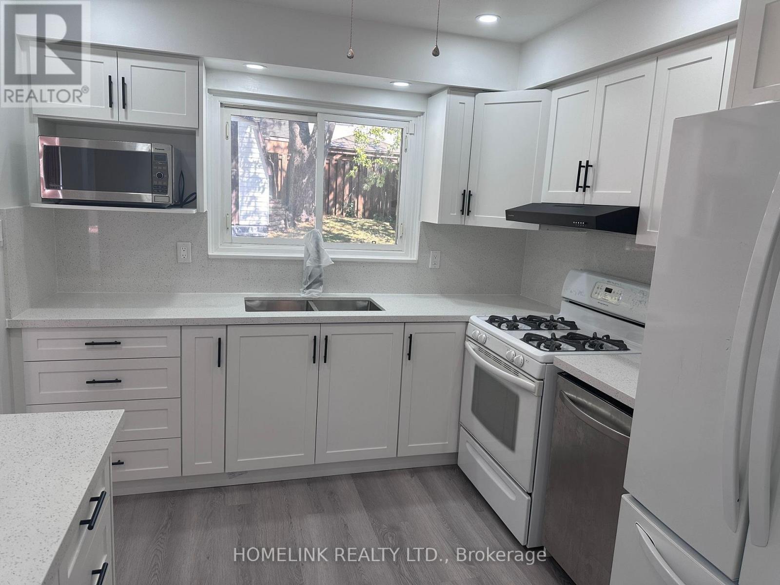 Photo 1 of 330 Ormond Drive, Oshawa ON